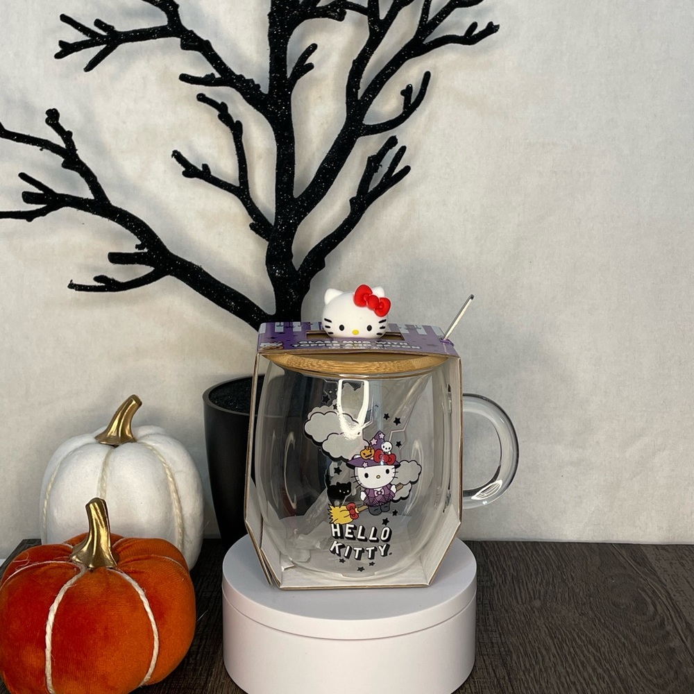 Hello kitty witch mug